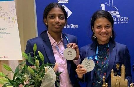 You are currently viewing Congrats to Vaishali and Bhakthi for winning Silver in World Women Team