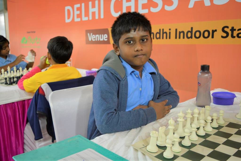 Read more about the article Daakshin Arun’s flawless positional play to beat GM Sandipan Chanda !!